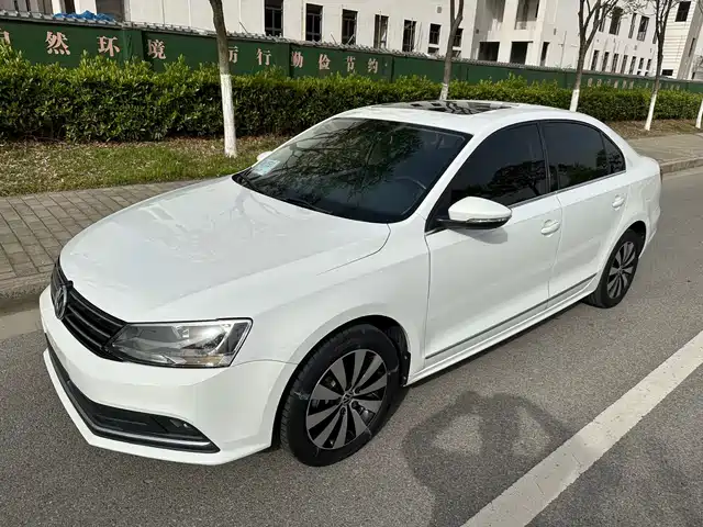 VOLKSWAGEN SAGITAR 2019