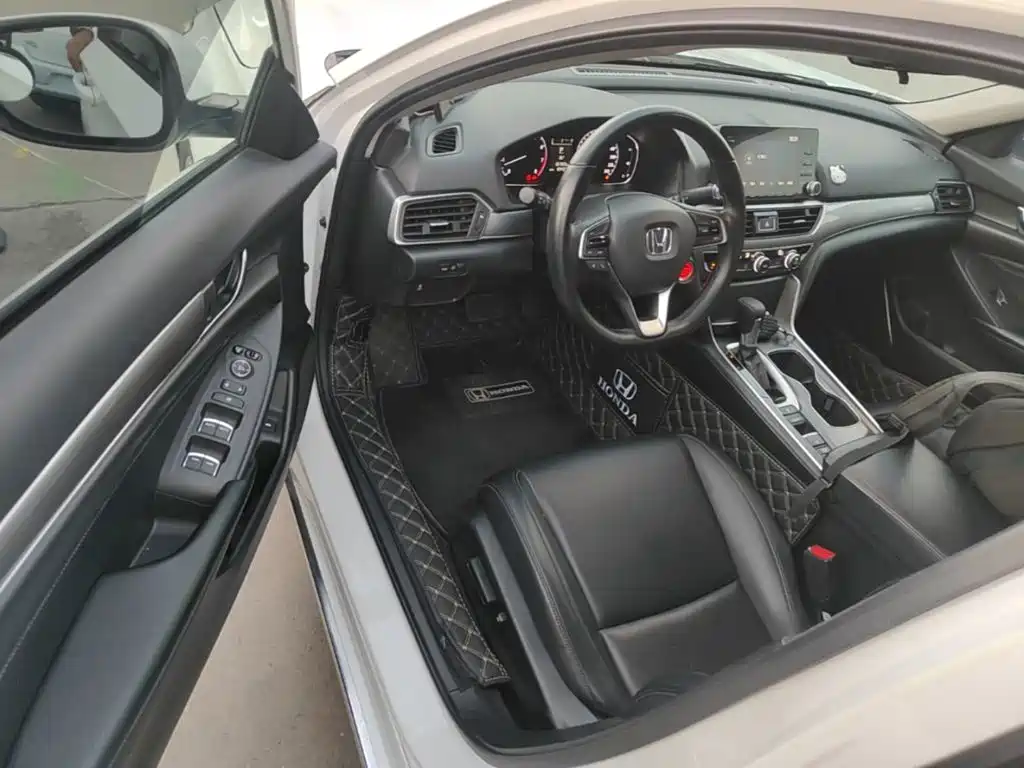 Honda Accord — миниатюра 16