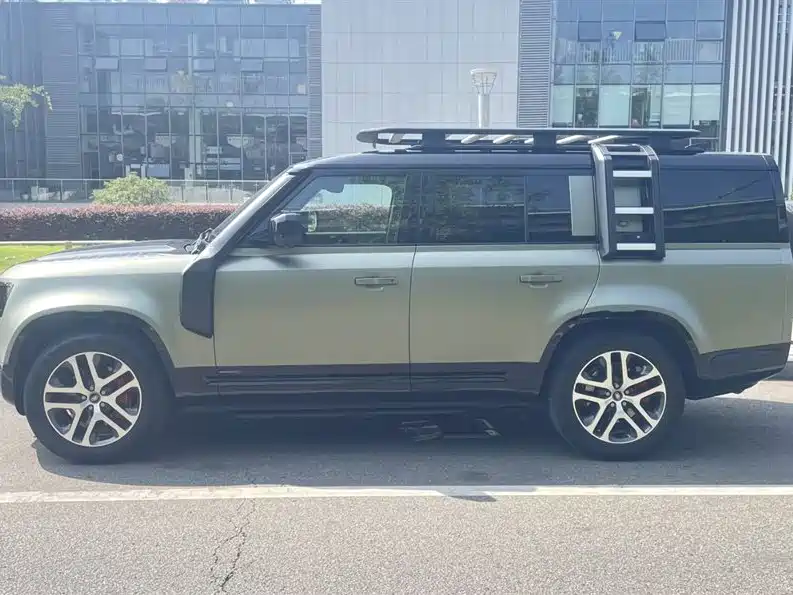 Land Rover Land Rover Defender 2023 130 3.0T P400 X