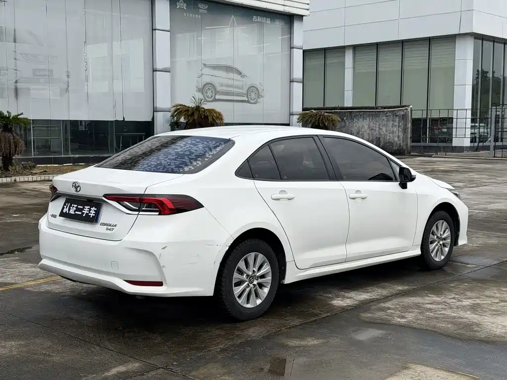 Toyota Corolla — миниатюра 14