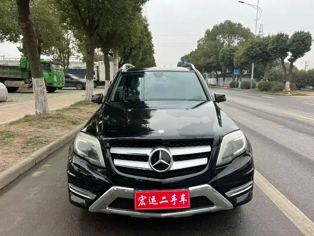 Mercedes-Benz GLK-Class (Import) 2011