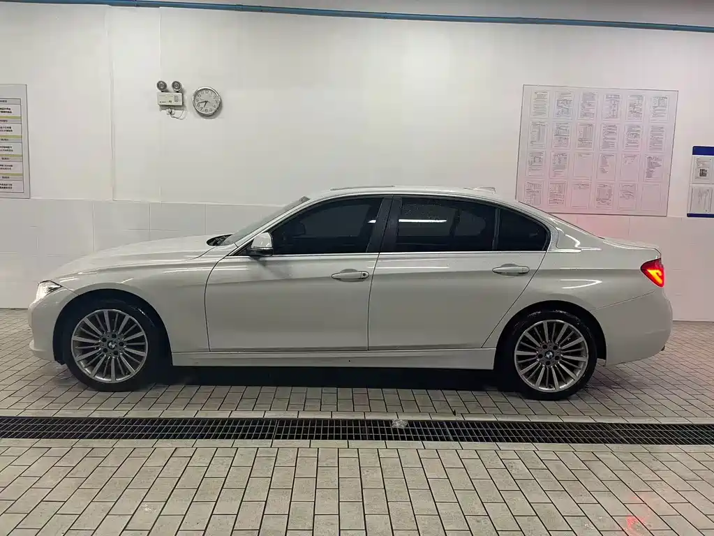 BMW 3 Series — миниатюра 3