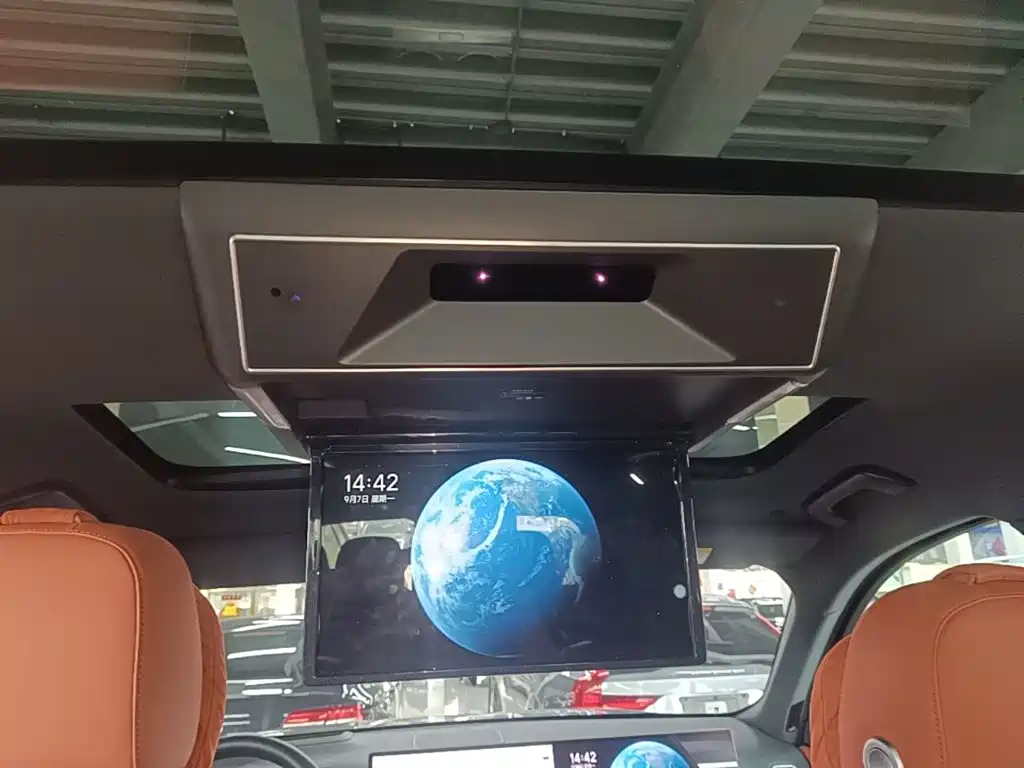 Li Auto Li L8 — миниатюра 18