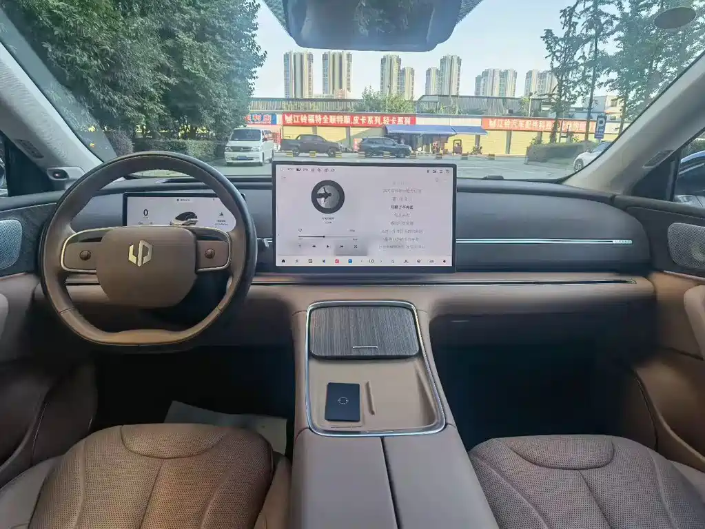 Leapmotor Leapmotor C11 — миниатюра 6
