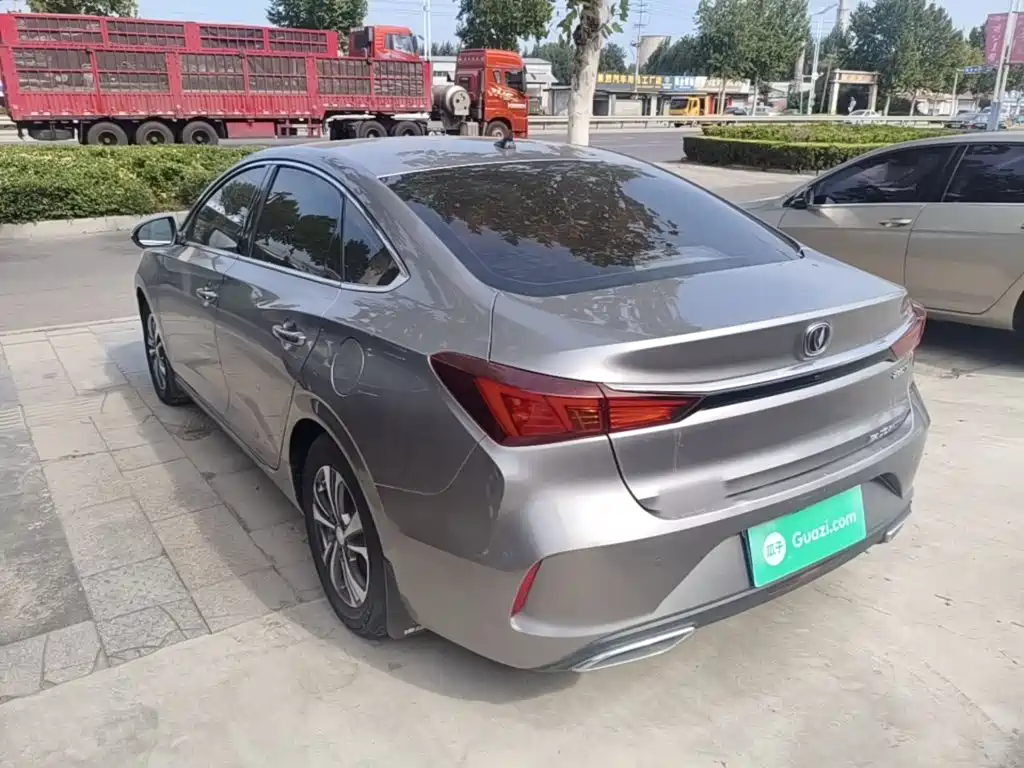Changan Eado — миниатюра 5
