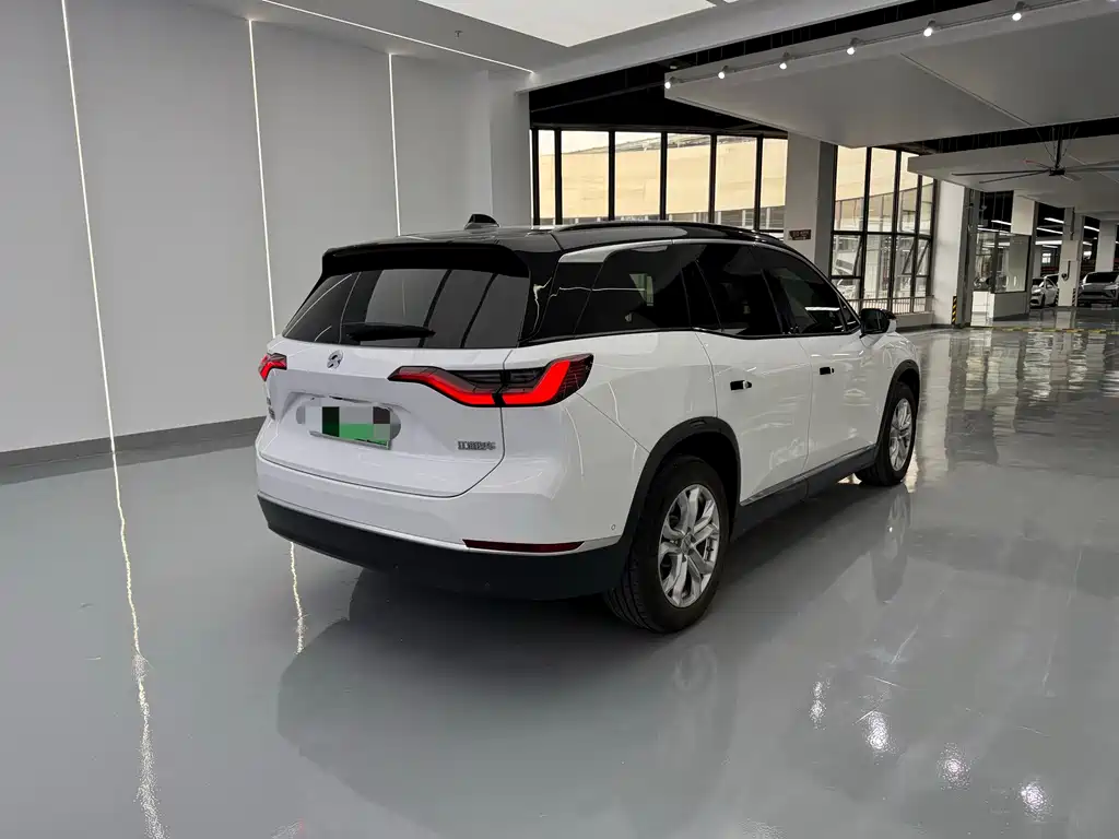 NIO ES8 — миниатюра 15