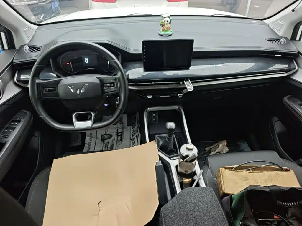Wuling Jiachen — миниатюра 10