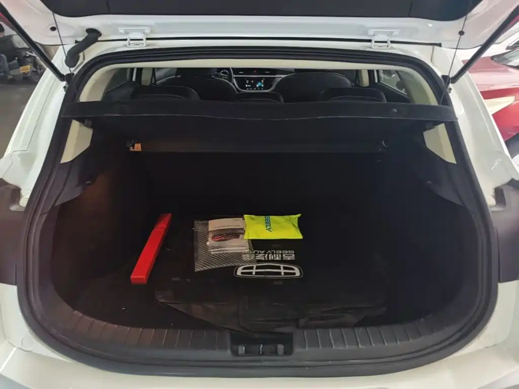 Geely Emgrand GS — миниатюра 19