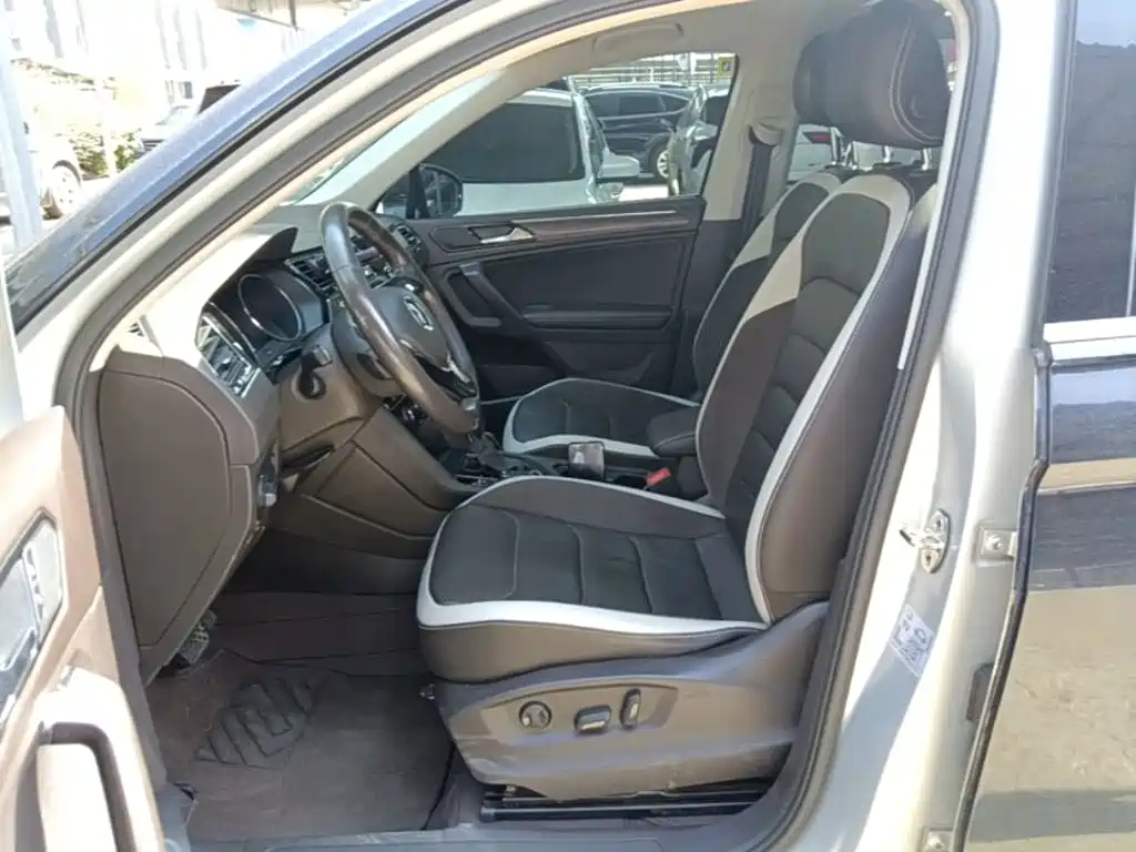 Volkswagen Tiguan L — миниатюра 15