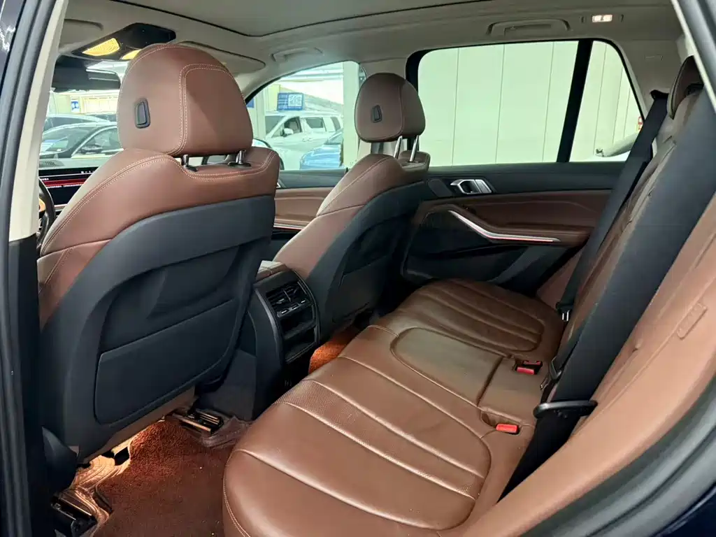 BMW X5 (Import) — миниатюра 6