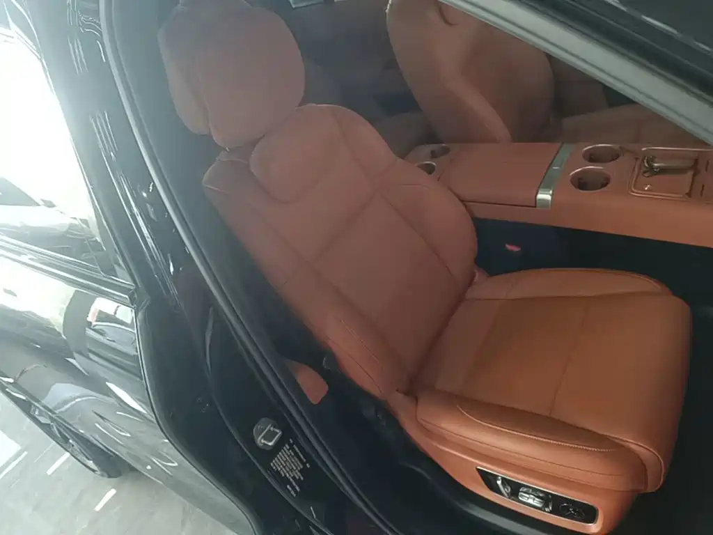 Li Auto Li L8 — миниатюра 25