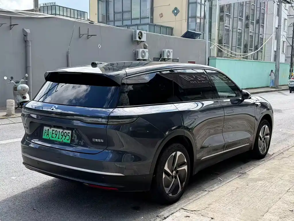 NIO ES8 — миниатюра 6