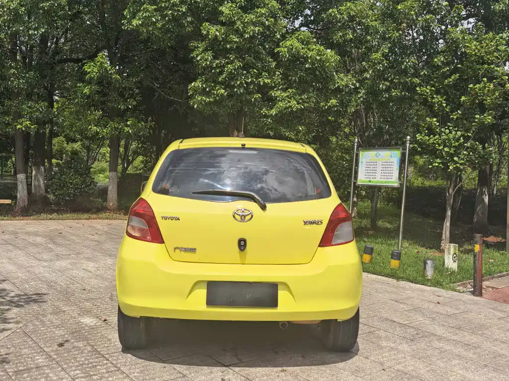 Toyota Yaris — миниатюра 5