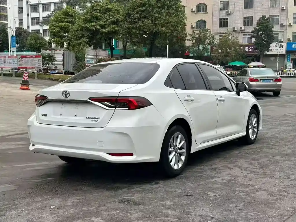 Toyota Corolla — миниатюра 6