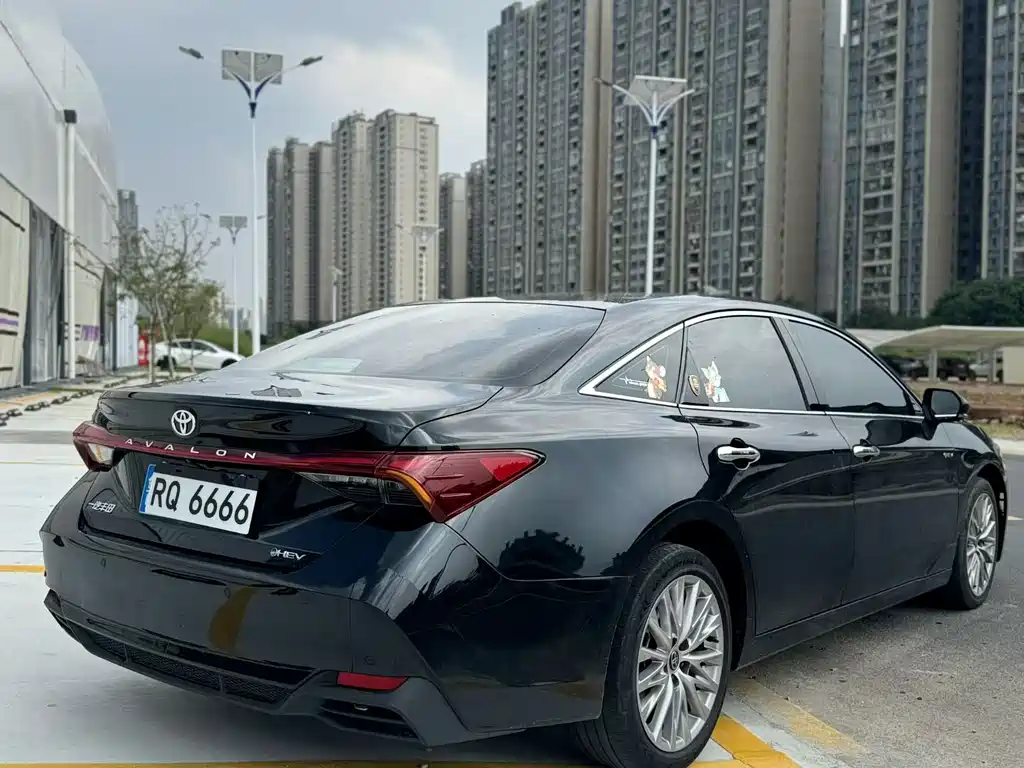 Toyota Avalon — миниатюра 3