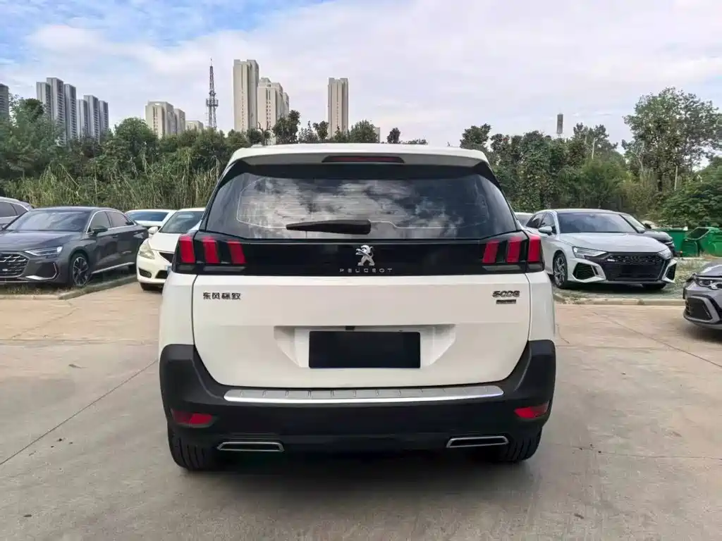 Peugeot 5008 — миниатюра 8