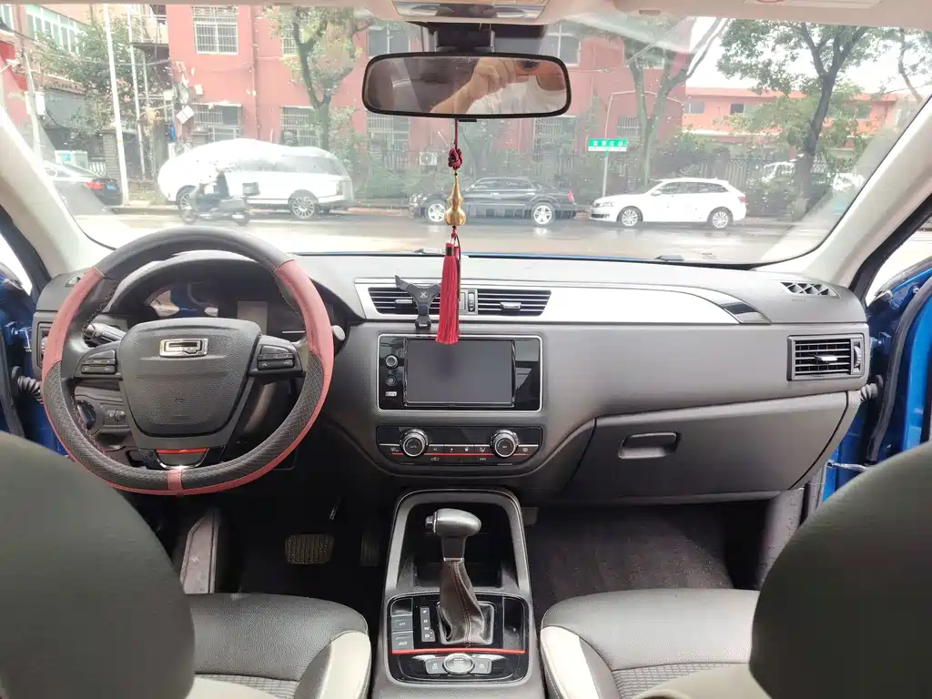 Qoros Qoros 5 — миниатюра 4