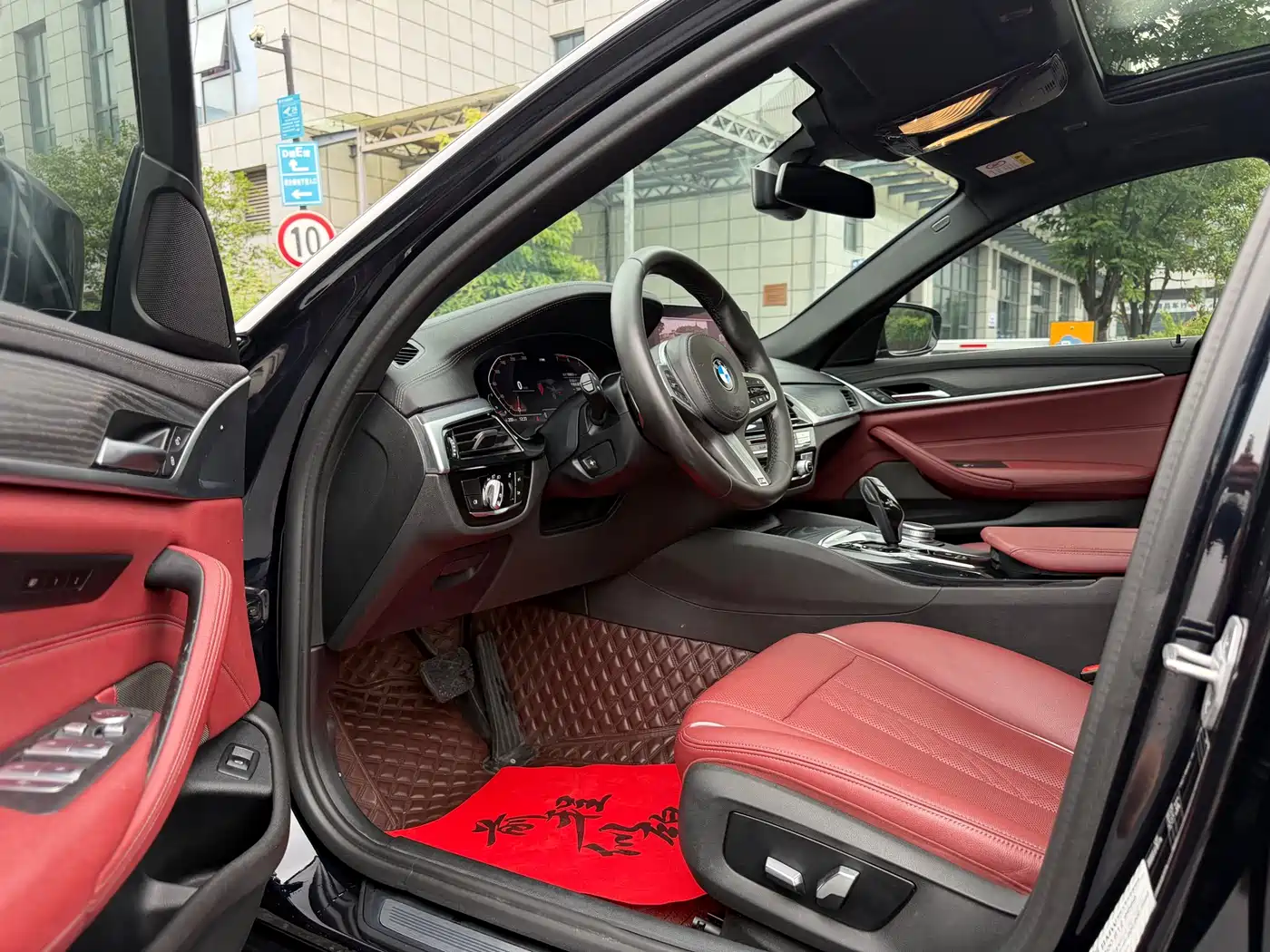 BMW 5 series 2021 Черный из Китая, фото 5