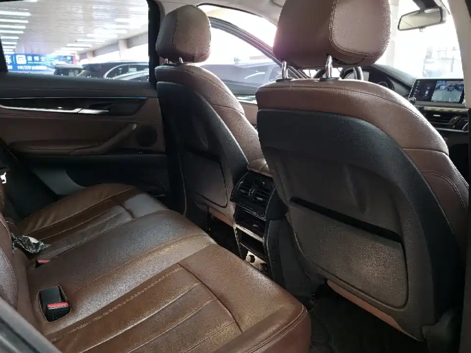 BMW X6 — миниатюра 9