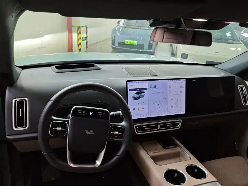 Li Auto Li L6 — миниатюра 10