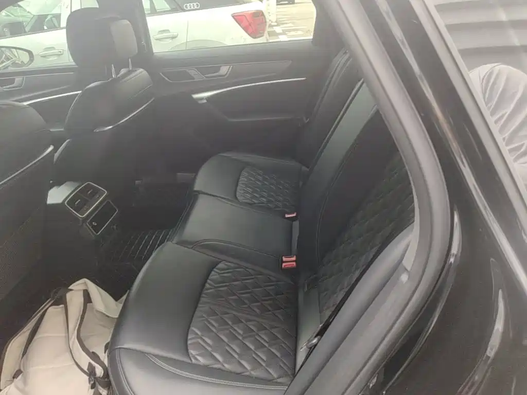 Audi A6L — миниатюра 22