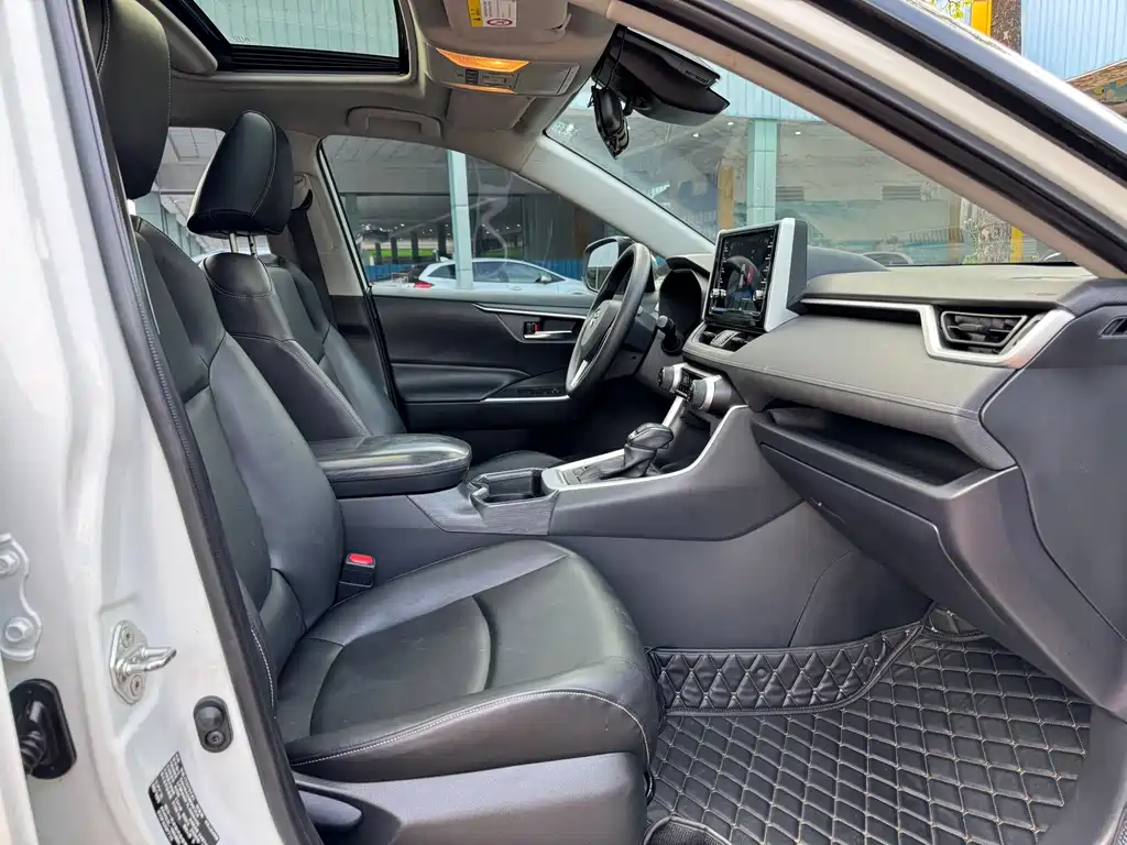 TOYOTA RAV4 RONGFANG