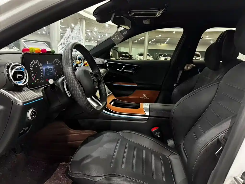 Mercedes-Benz C-Class — миниатюра 10
