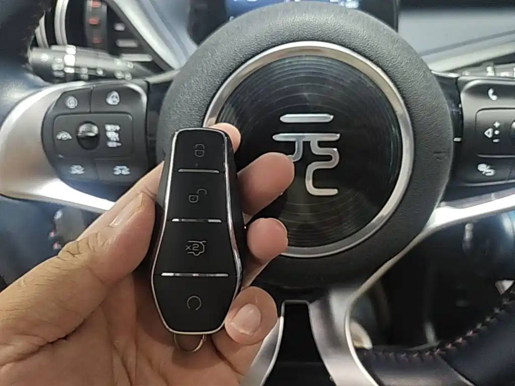 BYD Yuan Plus — миниатюра 9