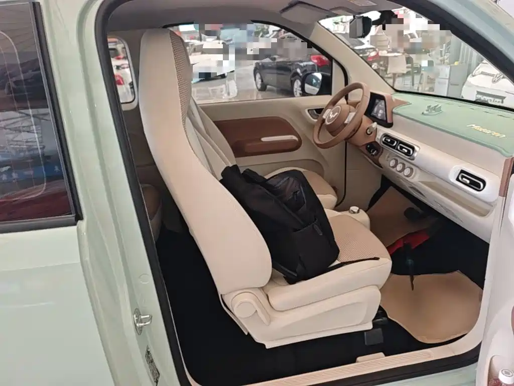 Wuling MINIEV — миниатюра 25