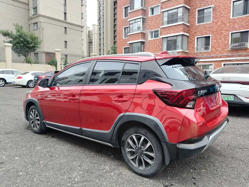 Toyota Yaris L — миниатюра 4