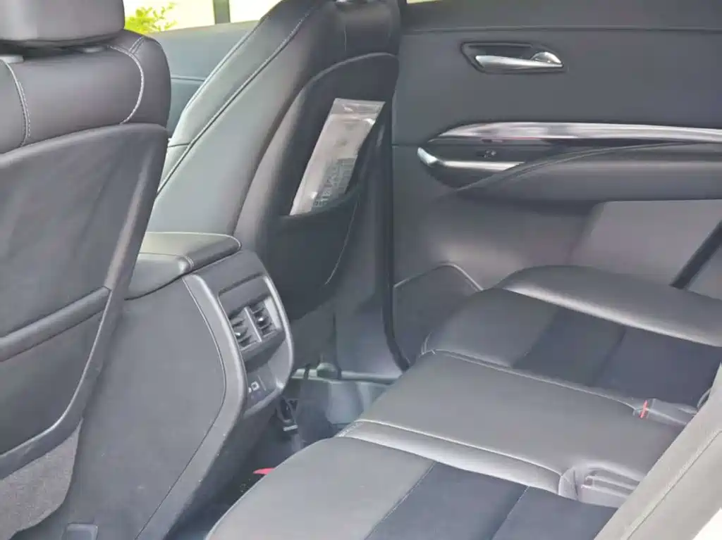 Cadillac XT4 2022 28T