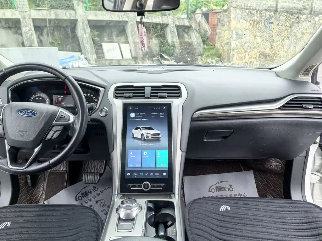Ford Mondeo - фото 12