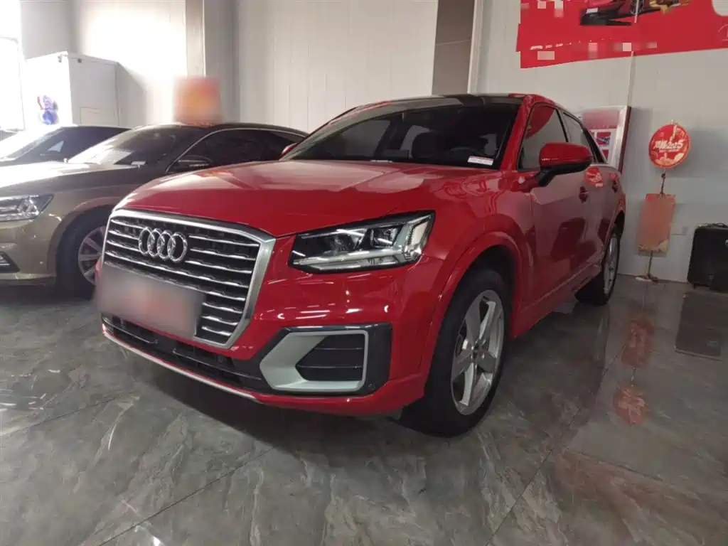 Audi Q2L 2019