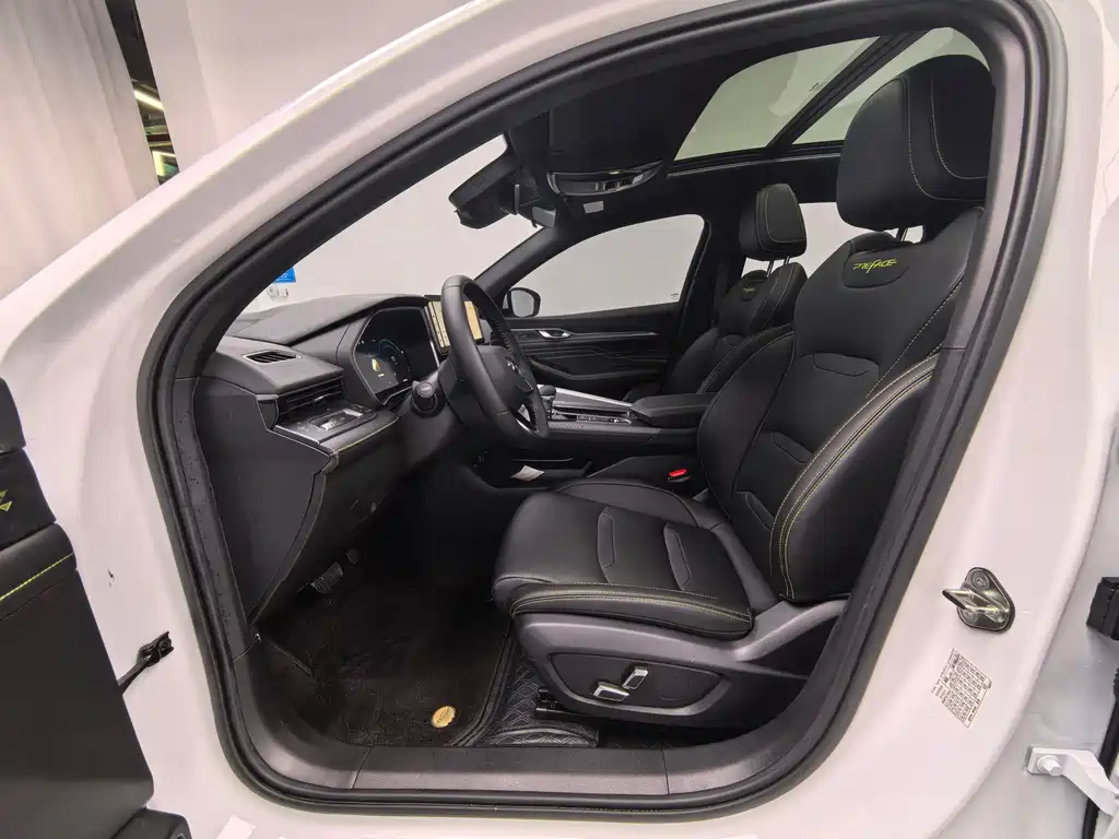 Geely Preface 2023 1.5TD