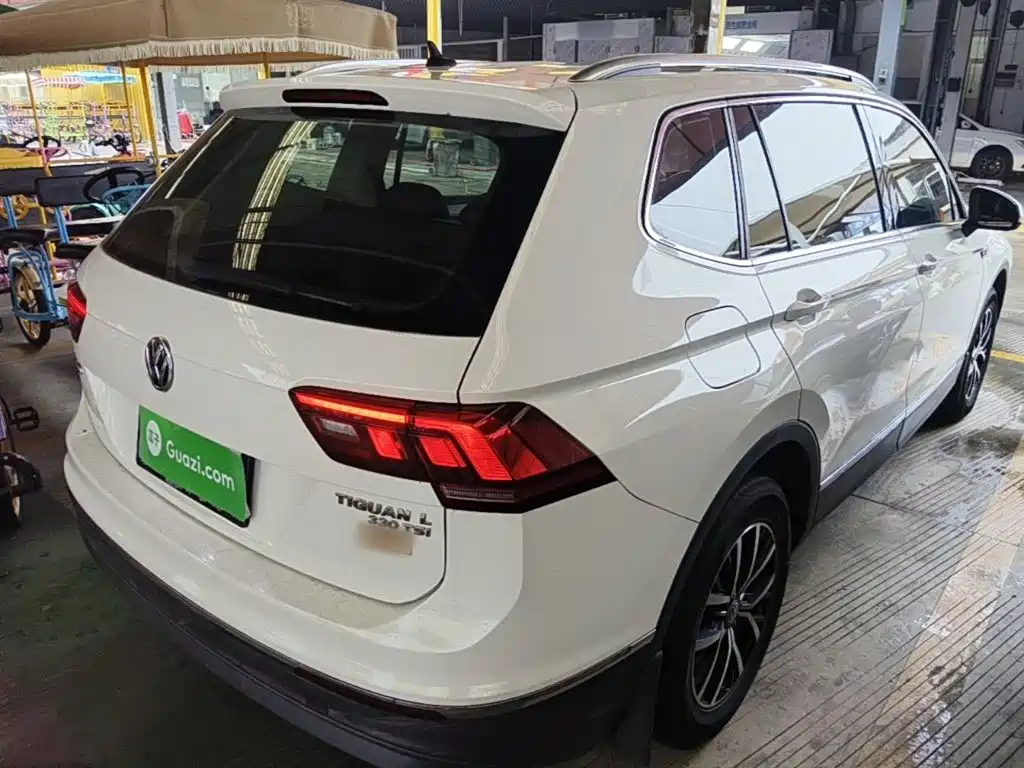Volkswagen Tiguan L — миниатюра 7