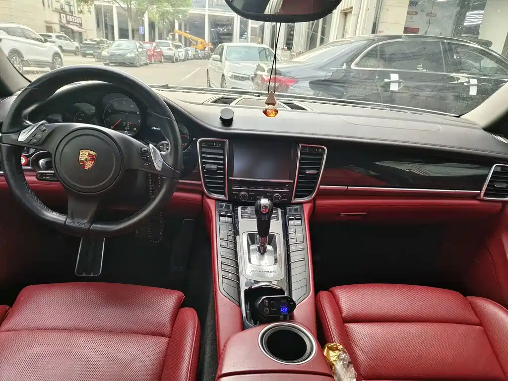 Porsche Panamera — миниатюра 7