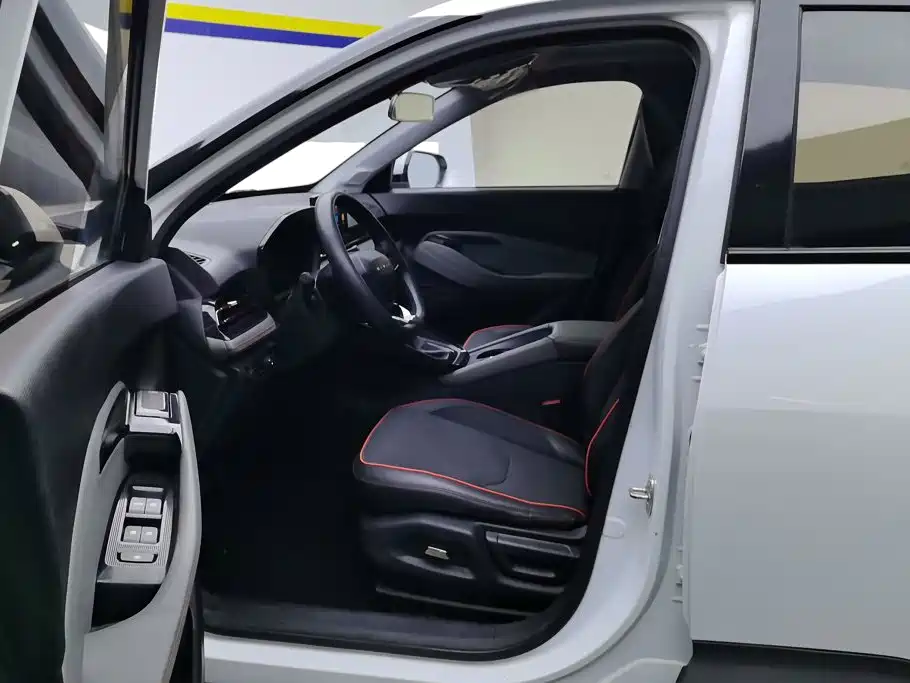 Baojun RS-3 — миниатюра 9