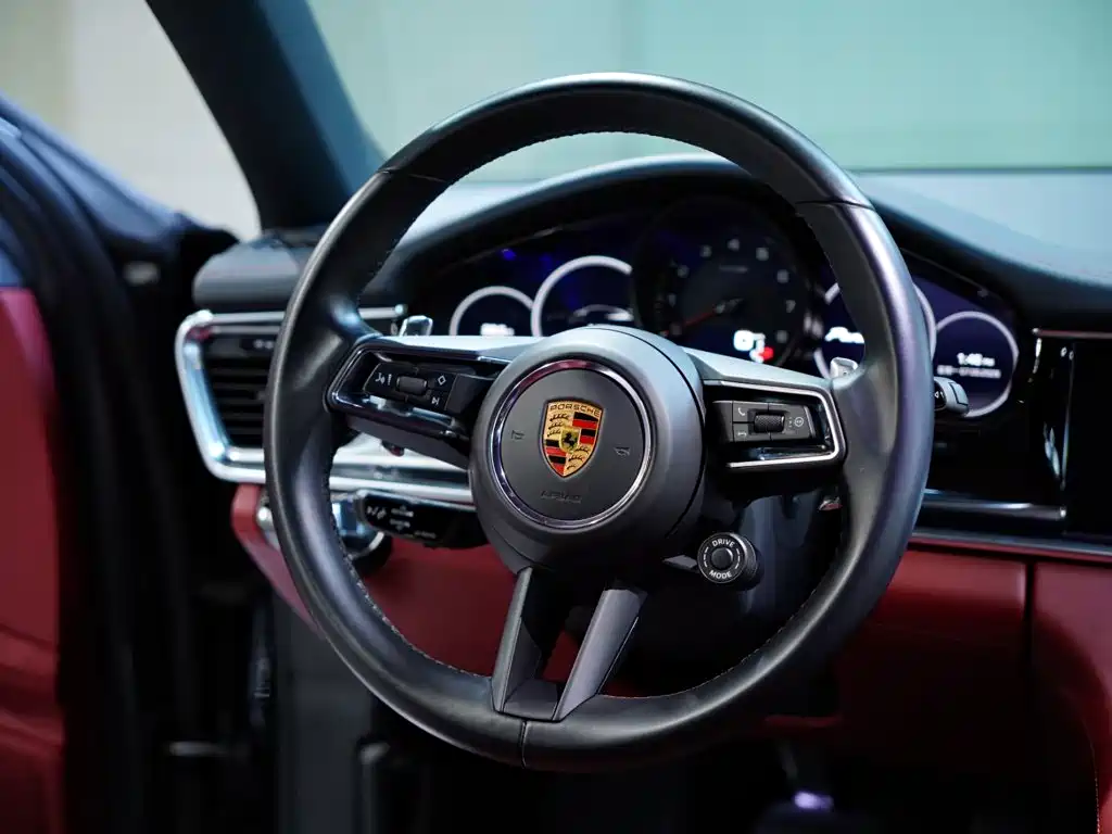 Porsche Panamera — миниатюра 32