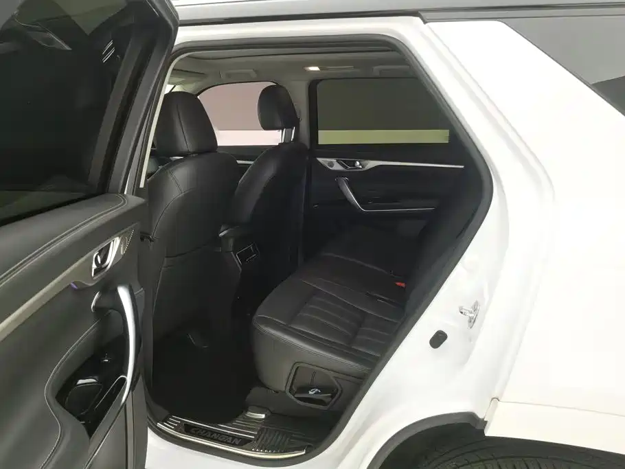 Changan CS95 — миниатюра 11