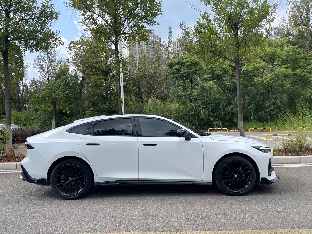 Changan UNI-V — миниатюра 17