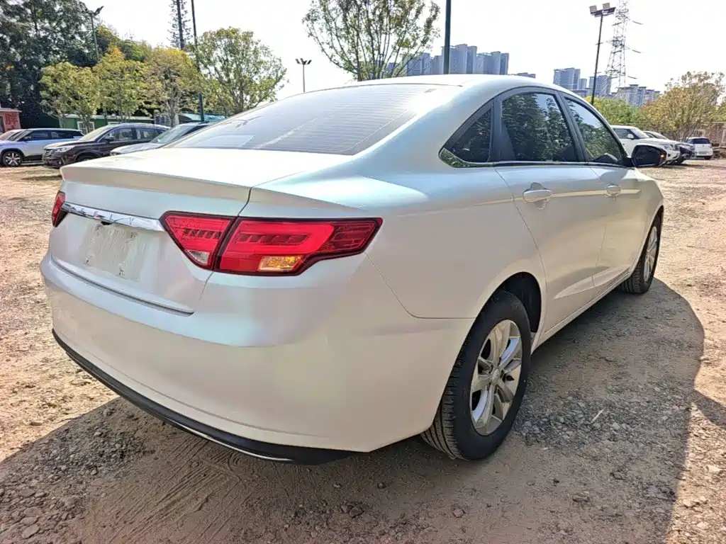 Geely Emgrand GL — миниатюра 7