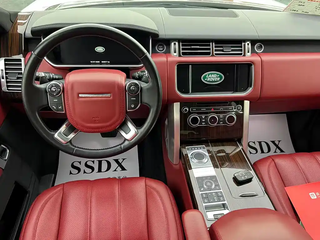 Land Rover Range Rover — миниатюра 5