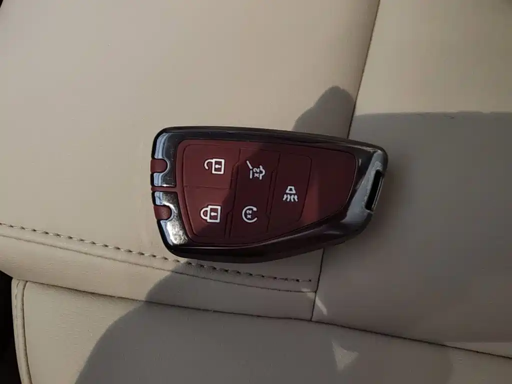 Buick GL8 Hybrid — миниатюра 9