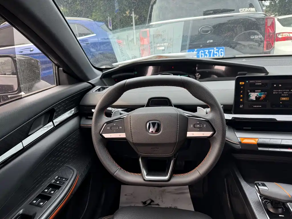 Changan UNI-V — миниатюра 6