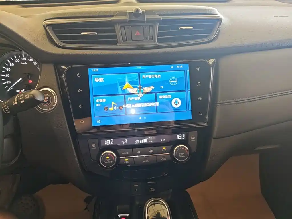 Nissan X-Trail — миниатюра 13