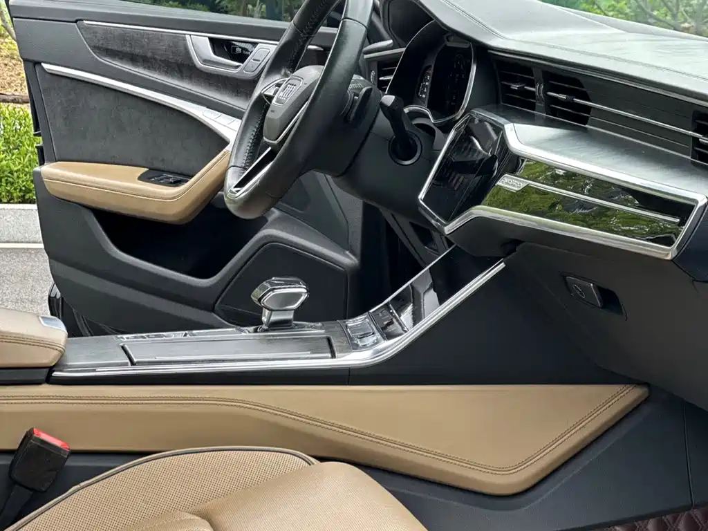 Audi A6L 2020 55 TFSI quattro Premium