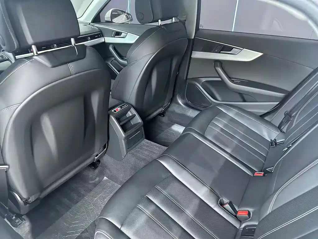 Audi A4L — миниатюра 10