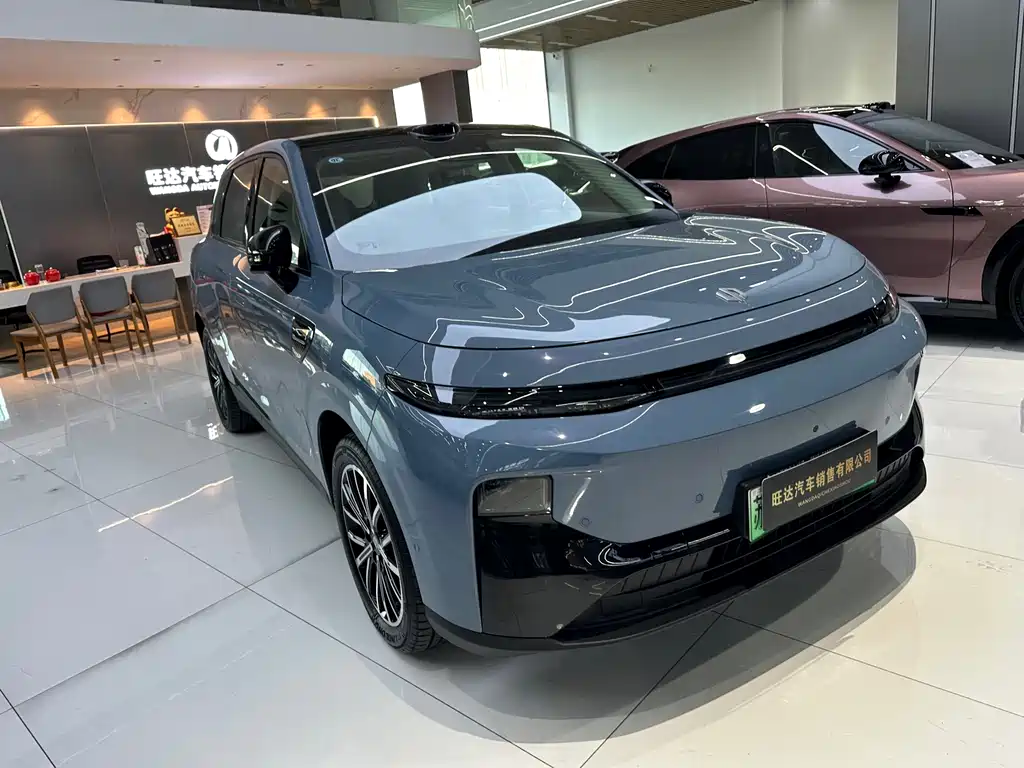 Leapmotor Leapmotor B10 — миниатюра 3