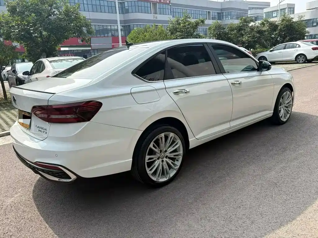 Volkswagen Lavida — миниатюра 7
