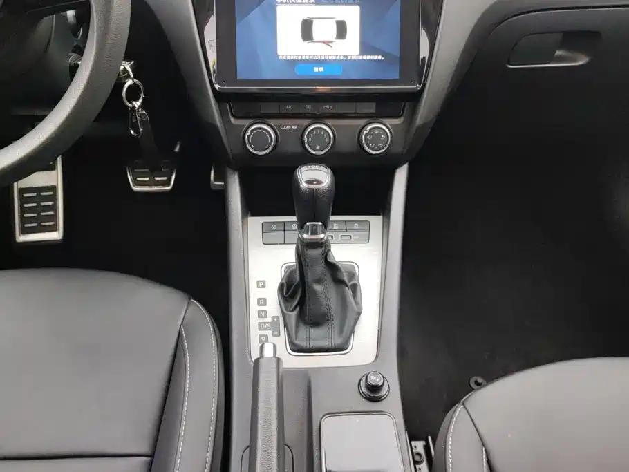 Skoda Octavia — миниатюра 16